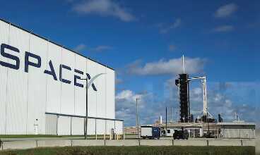 SpaceX отправила туристов в космос на корабле Crew Dragon для частной миссии