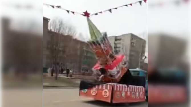 В Хабаровске рухнул макет Кремля
